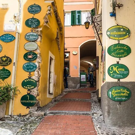 Apartamento Sui Tetti, Caressa De Mae *