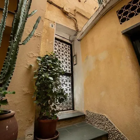 Sui Tetti, Caressa De Mae * Bordighera