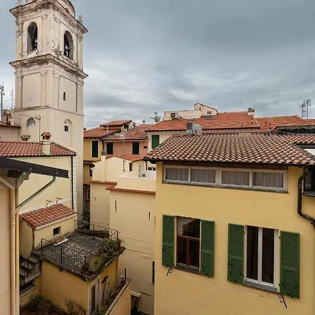 Apartamento Sui Tetti, Caressa De Mae *
