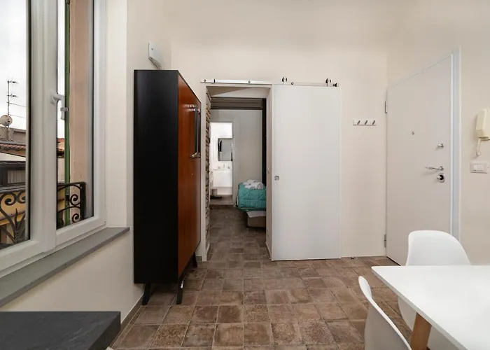 Sui Tetti, Caressa De Mae Bordighera